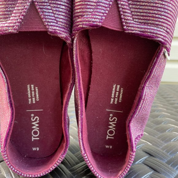 Maroon and Silver Striped Toms, Size 9 - Picture 8 of 9